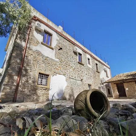 B. E B. Country House Piano di Santa Laura